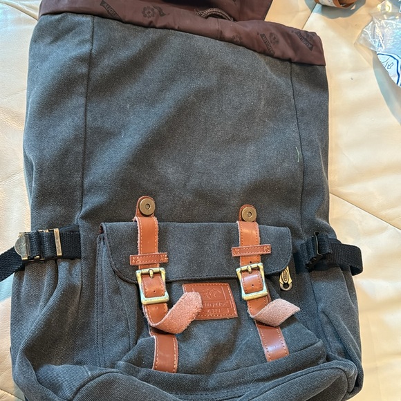 Auger Canvas Backpack Gray Travel Shoulder Bag School Adjustable - Picture 2 of 8